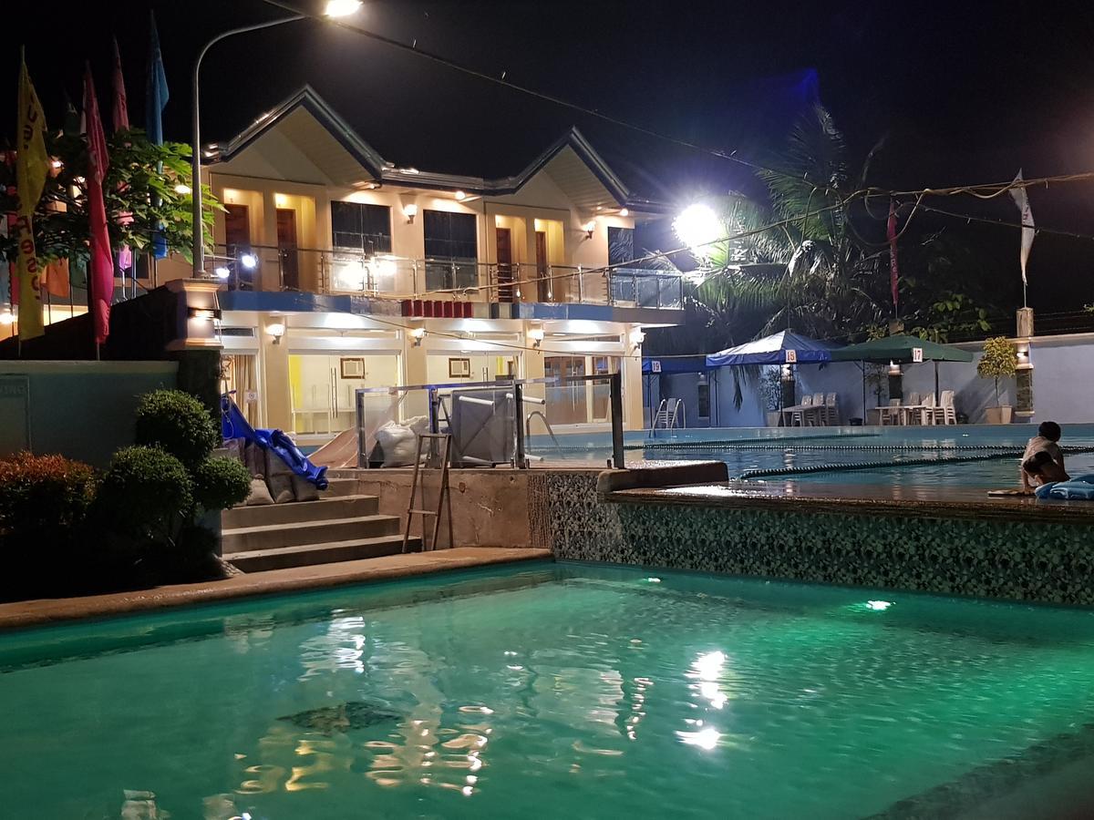 Eduardo'S Resort Calapan Exterior foto